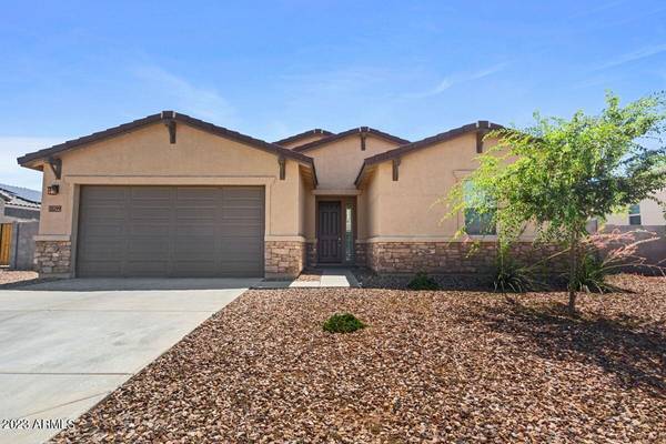 San Tan Valley, AZ 85143,30299 N HUMMINGBIRD Lane