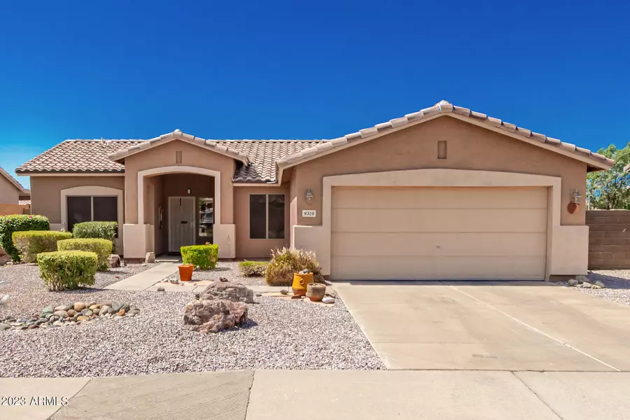 9319 E FOX Street, Mesa, AZ 85207