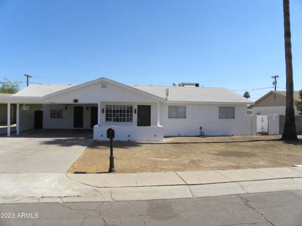 809 W ELNA RAE Street, Tempe, AZ 85281