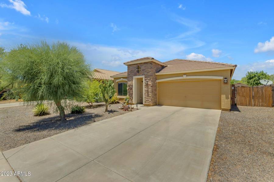 52 W LOVE Road, San Tan Valley, AZ 85143