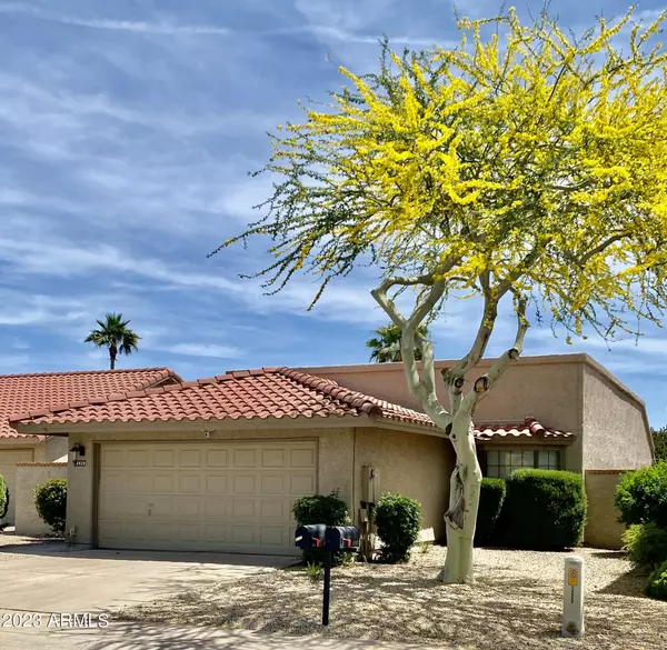 12423 S SHASTA Court, Phoenix, AZ 85044