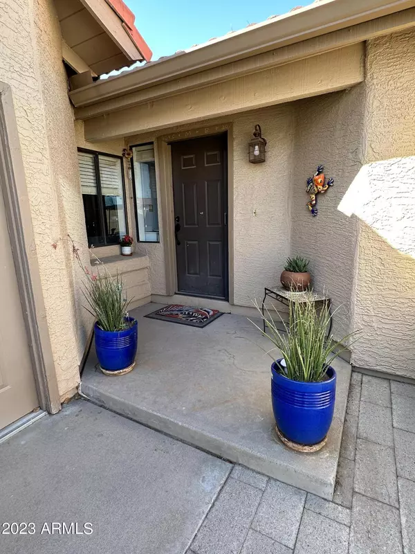 Mesa, AZ 85201,945 N PASADENA -- #162