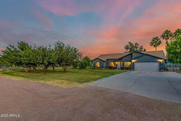 Waddell, AZ 85355,10303 N 175TH Avenue