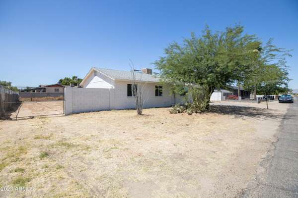 Glendale, AZ 85307,13203 W TUCKEY Lane