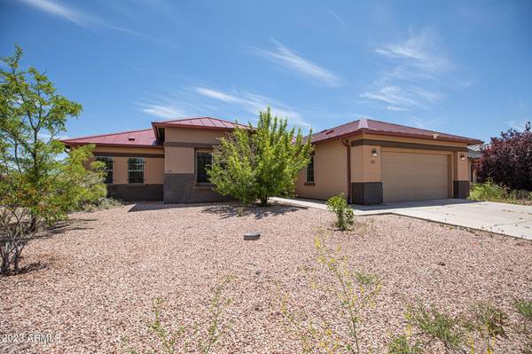 151 Blue Canyon Drive, St. Michaels, AZ 86511