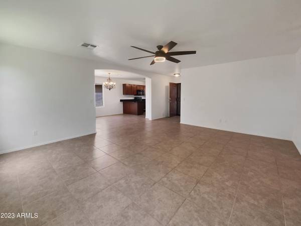 Apache Junction, AZ 85120,900 W BROADWAY Avenue #3