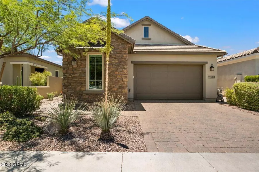 2339 W DUANE Lane, Phoenix, AZ 85085