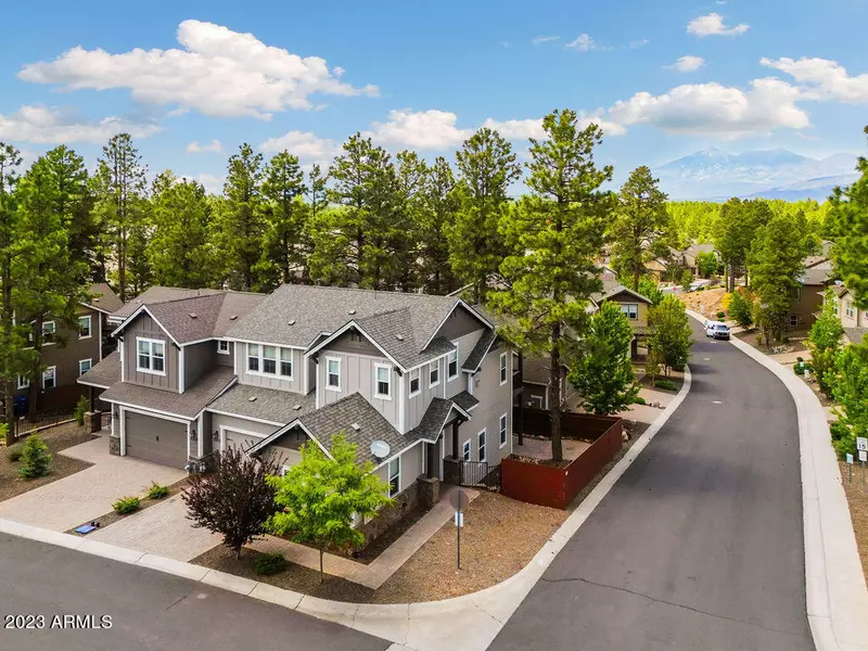 3322 S HANNAH Lane, Flagstaff, AZ 86005