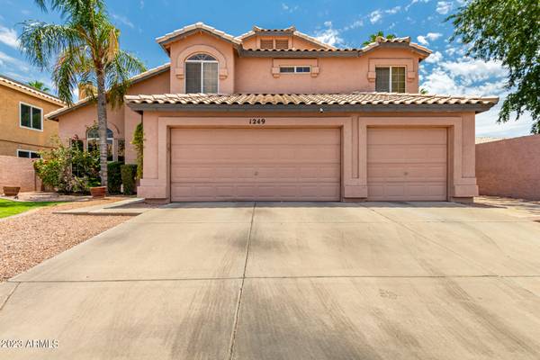 Gilbert, AZ 85233,1249 W EDGEWATER Drive