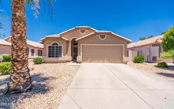 694 W ORANGE Drive, Gilbert, AZ 85233