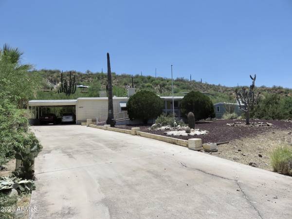 18835 E KINGS Way, Black Canyon City, AZ 85324