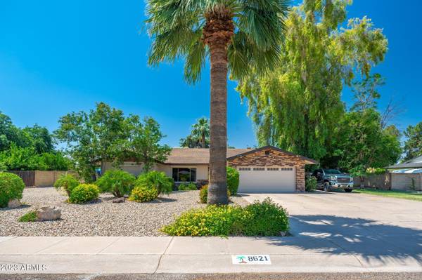 8621 E HIGHLAND Avenue,  Scottsdale,  AZ 85251