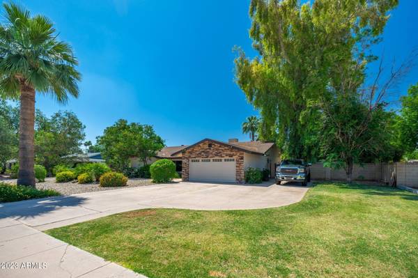 Scottsdale, AZ 85251,8621 E HIGHLAND Avenue