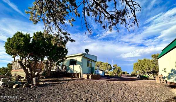 Concho, AZ 85924,19 COUNTY ROAD 8303 --