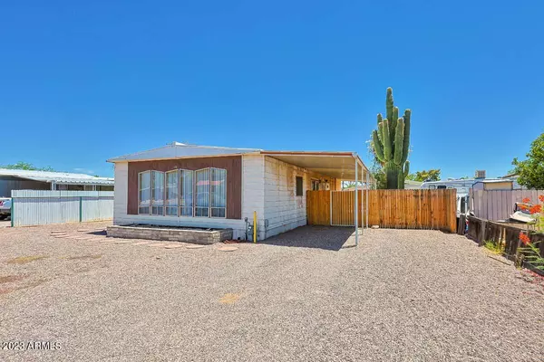 135 E INGLEWOOD Street, Mesa, AZ 85201