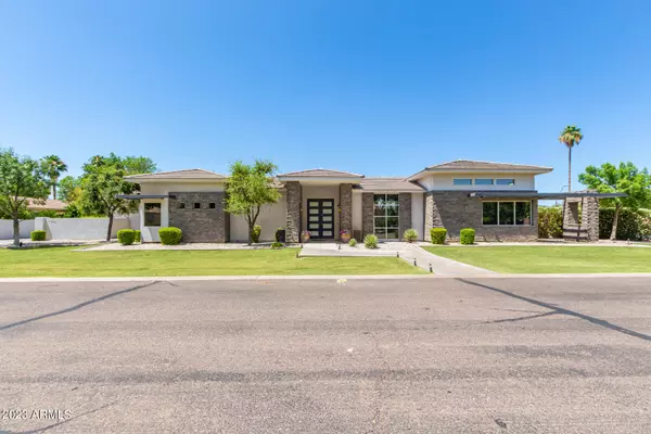 1782 E CARVER Road, Tempe, AZ 85284