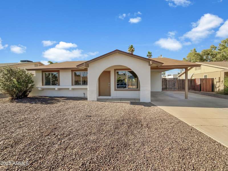 2116 W OBISPO Avenue, Mesa, AZ 85202