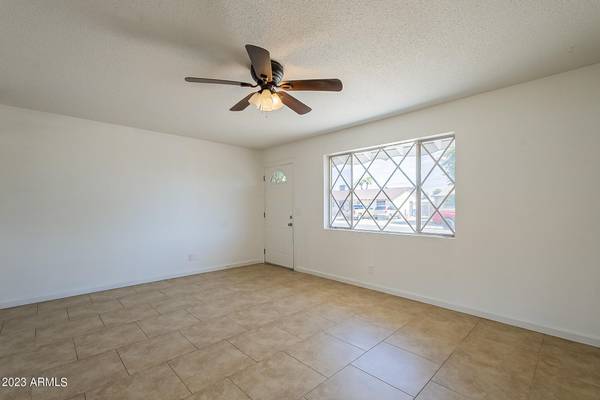 Phoenix, AZ 85029,3344 W CHARTER OAK Road