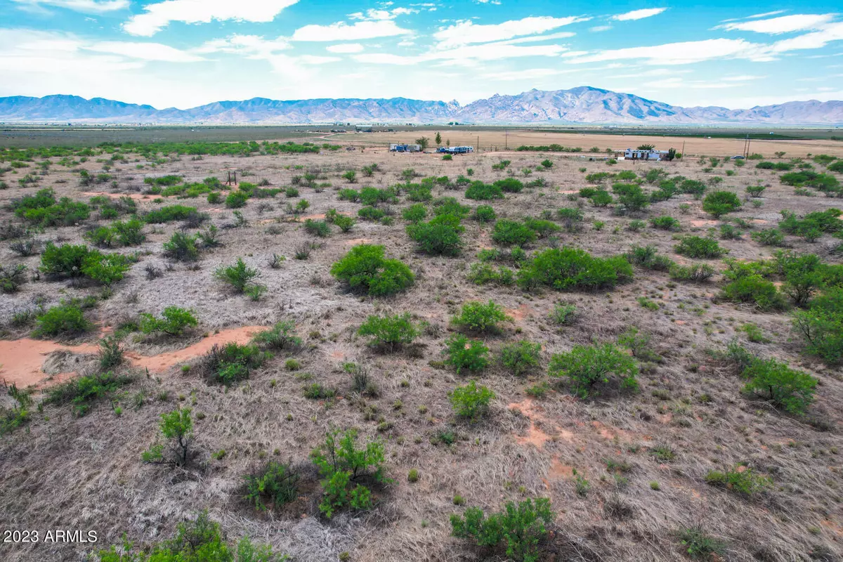 Pearce, AZ 85625,1621 N Hwy 191 -- #1