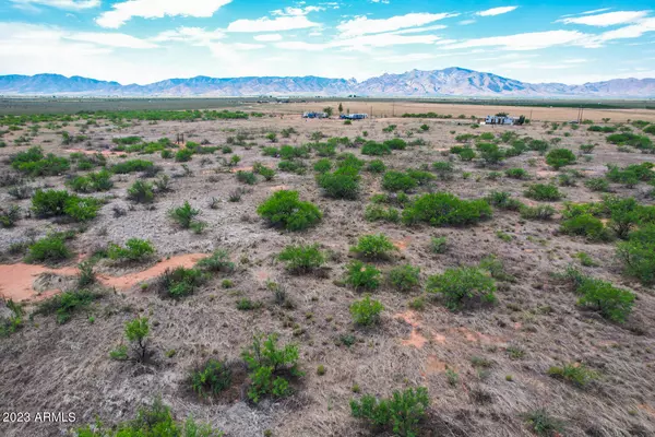 1621 N Hwy 191 -- #1, Pearce, AZ 85625