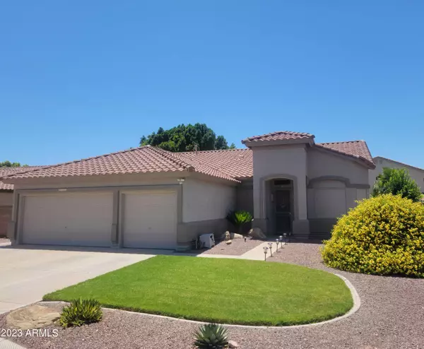 8927 W MELINDA Lane, Peoria, AZ 85382