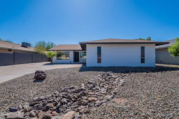 Mesa, AZ 85210,1302 S REVERE --