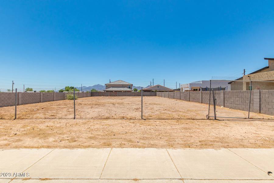 12465 W FLORENCE Street #B, Avondale, AZ 85323