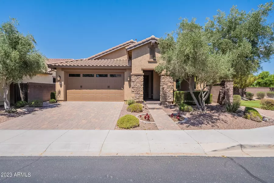 4300 S JASMINE Drive, Chandler, AZ 85249