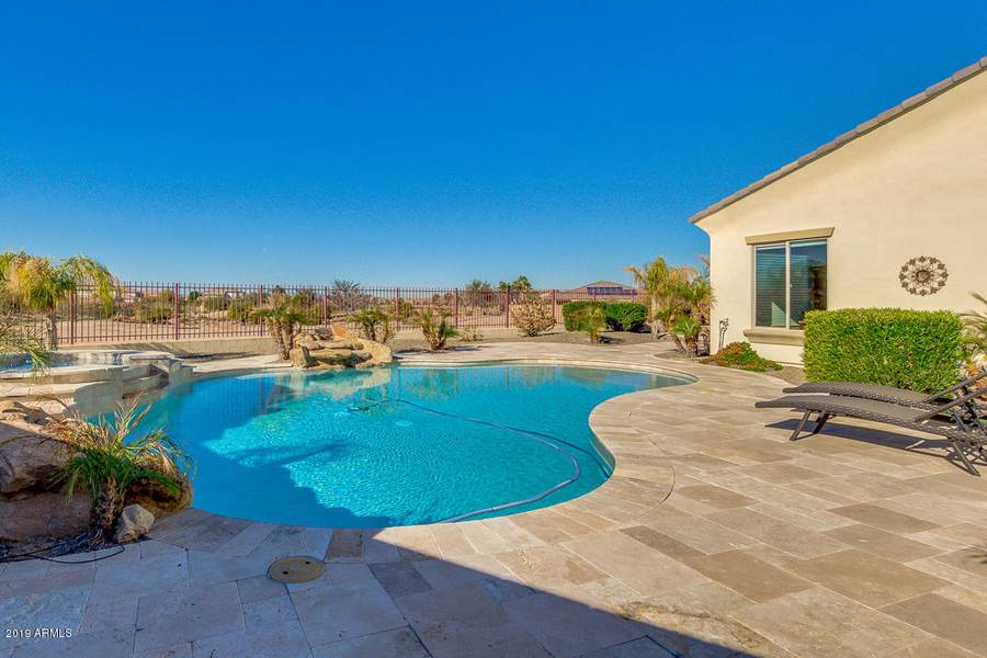 6658 S CHAMPAGNE Way, Gilbert, AZ 85298