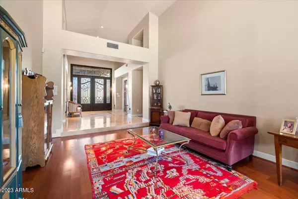Paradise Valley, AZ 85253,9100 N 68TH Place