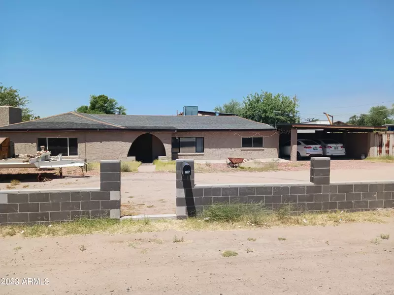 208 N SIGNAL BUTTE Road, Apache Junction, AZ 85120