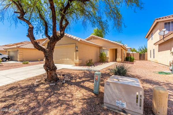 El Mirage, AZ 85335,12838 W CHERRY HILLS Drive