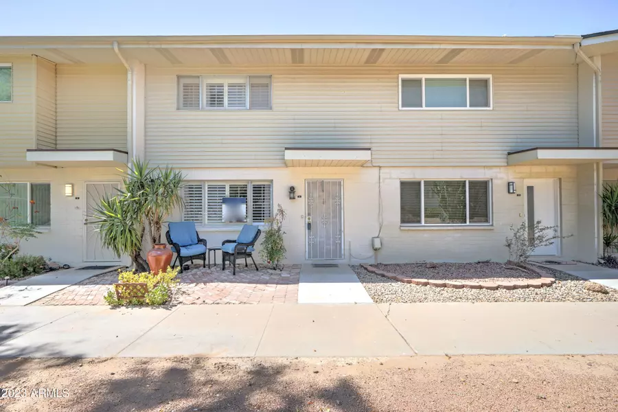 8211 E GARFIELD Street #J4, Scottsdale, AZ 85257