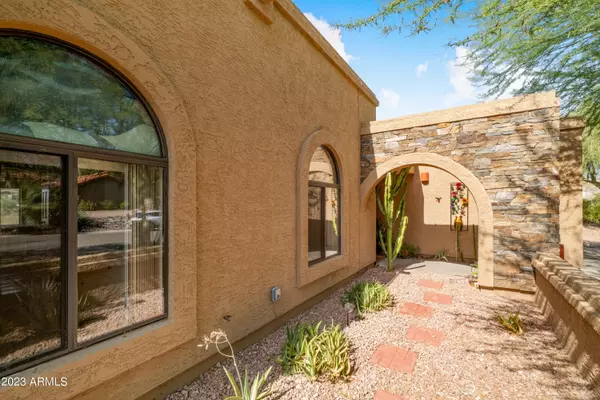 Fountain Hills, AZ 85268,15527 E GRASSLAND Drive