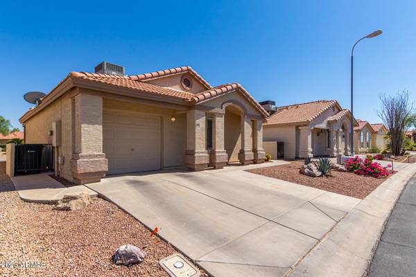 Chandler, AZ 85249,1797 E LINDRICK Drive