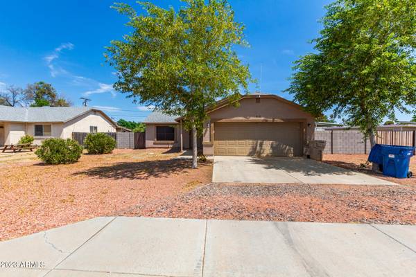 215 6TH Avenue W, Buckeye, AZ 85326