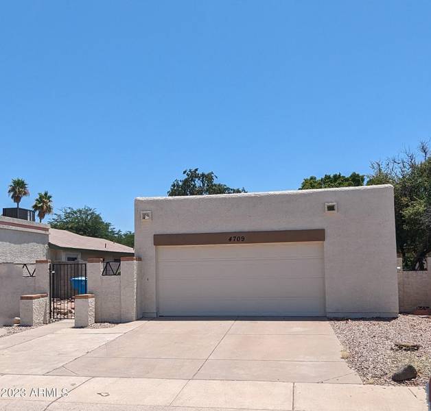 4709 W ESCUDA Drive, Glendale, AZ 85308