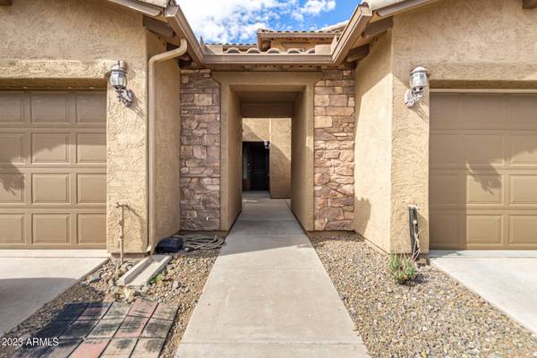 Phoenix, AZ 85085,2118 W HUNTER Court #235