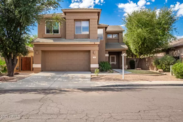 240 N NASH Way, Chandler, AZ 85225