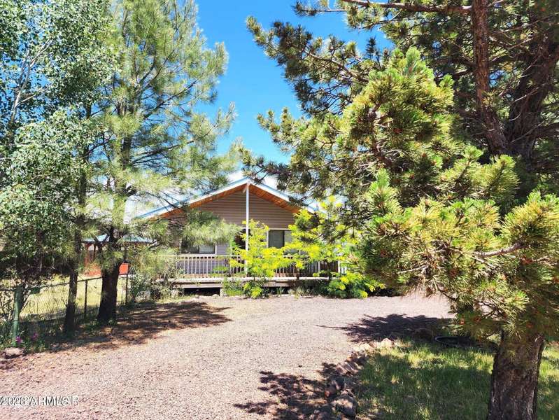 108 W SKYHOOK Road, Pinetop, AZ 85935