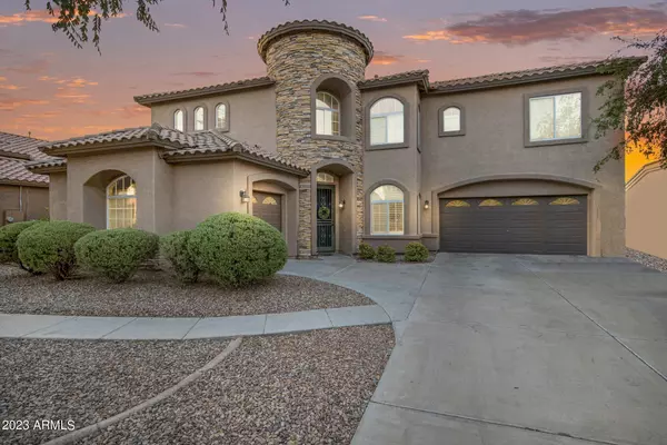 950 E CHERRYWOOD Place, Chandler, AZ 85249