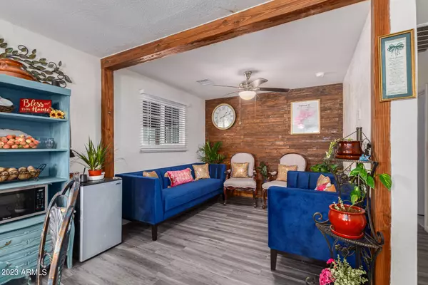 Phoenix, AZ 85009,2025 W JEFFERSON Street