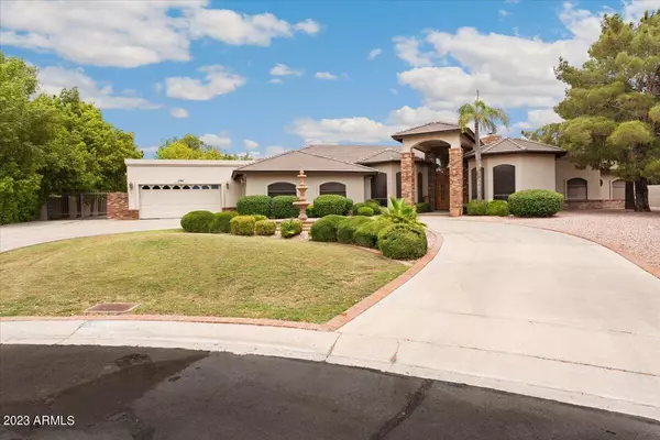 4602 W SADDLEHORN Road,  Phoenix,  AZ 85083