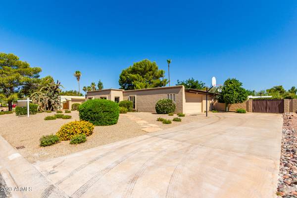 Scottsdale, AZ 85254,5420 E CHARTER OAK Road E