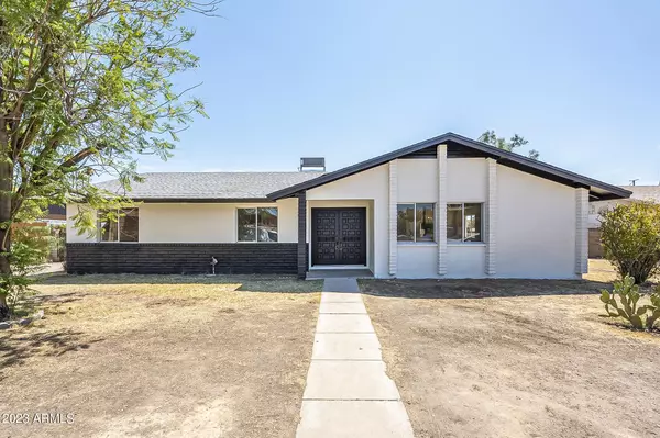 Phoenix, AZ 85051,3813 W DALPHIN Road