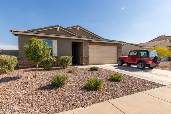 San Tan Valley, AZ 85143,6985 E HATCHLING Way