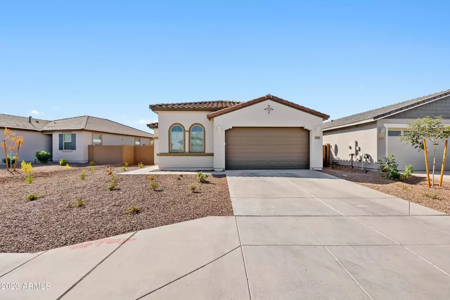 3431 E DAKOTA Drive, San Tan Valley, AZ 85143