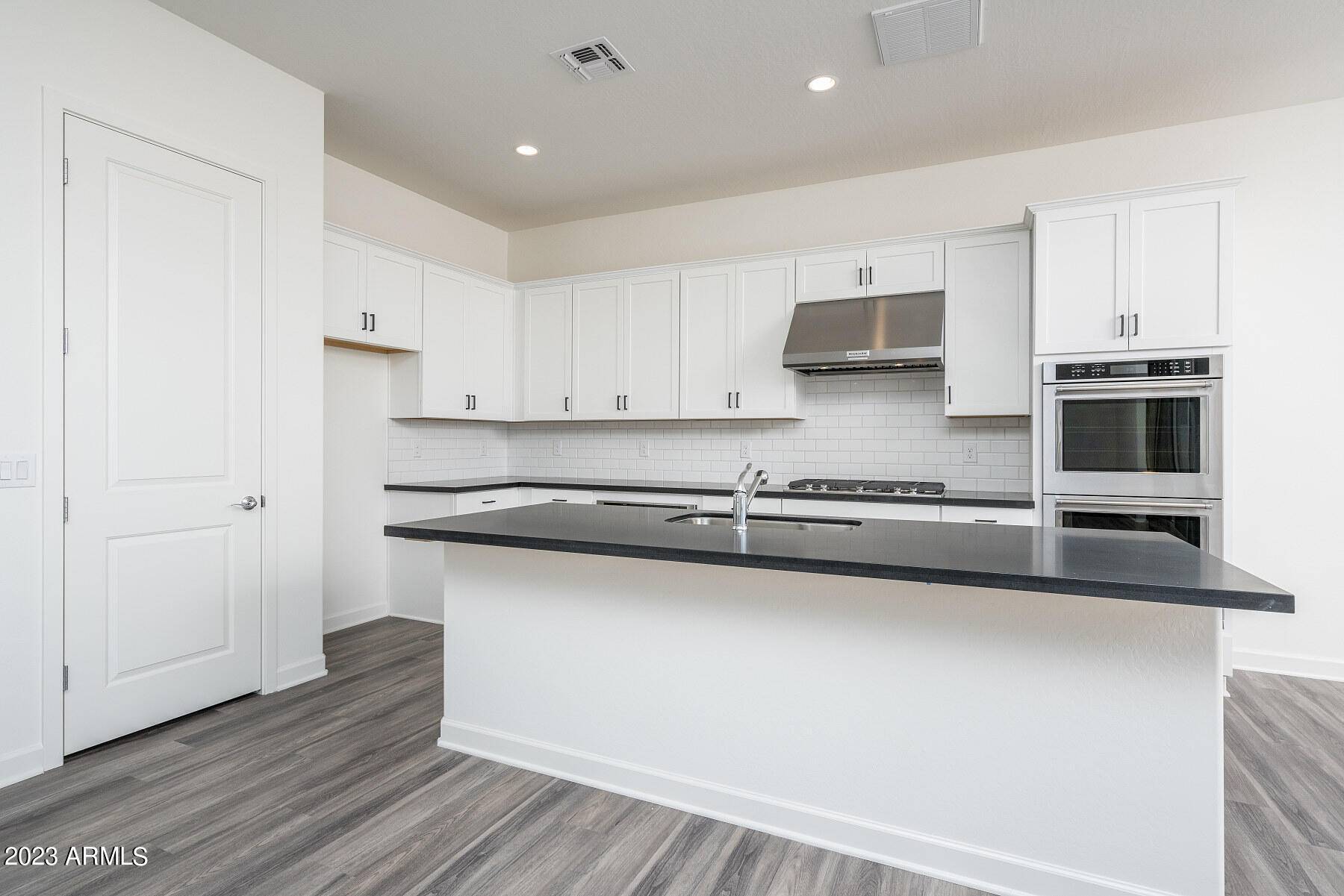 San Tan Valley, AZ 85144,3966 W SERPENTINE Drive