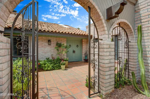 Phoenix, AZ 85016,2409 E SAN MIGUEL Avenue