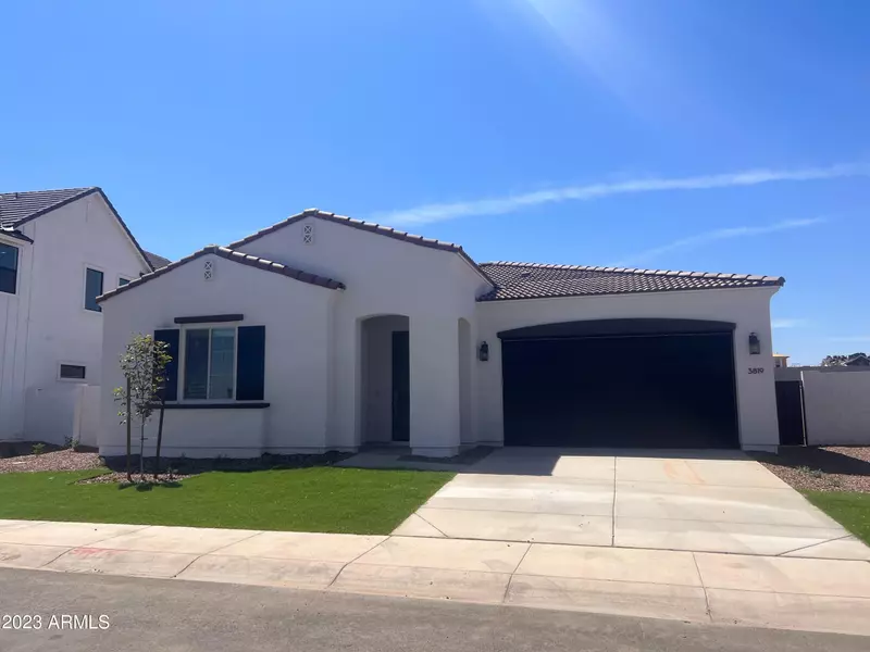 3819 W SERPENTINE Drive, San Tan Valley, AZ 85144